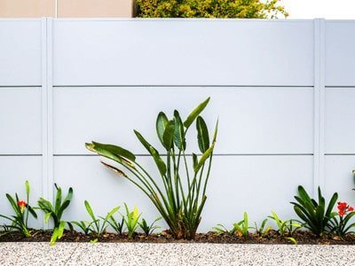 Modern home fence design - Modern fence by ModularWalls in South Yarra, Victoria