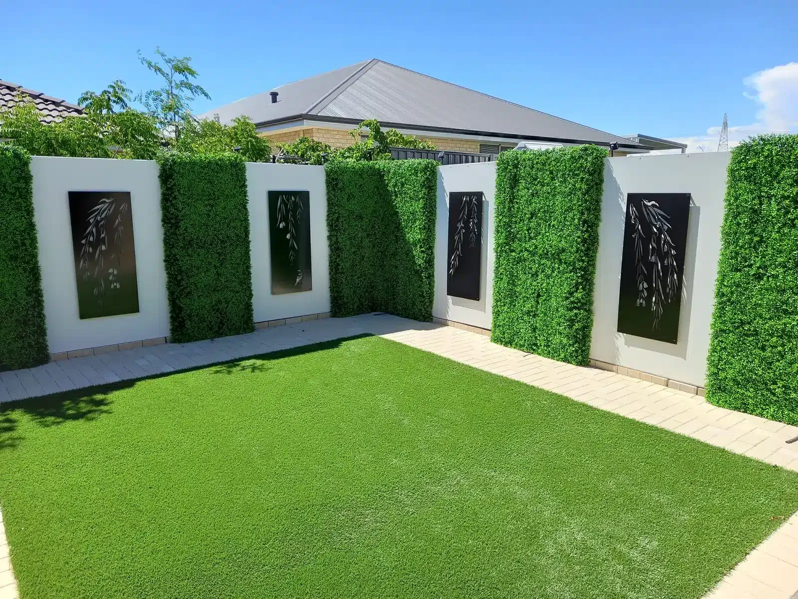 Fantastic Landscape Design of a backyard with Deluxe Buxus Hedge Panels