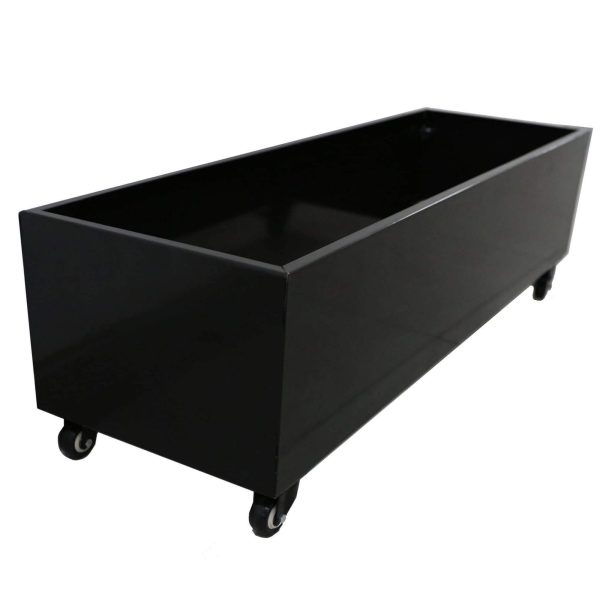 Black Metal Planter Medium + Wheels