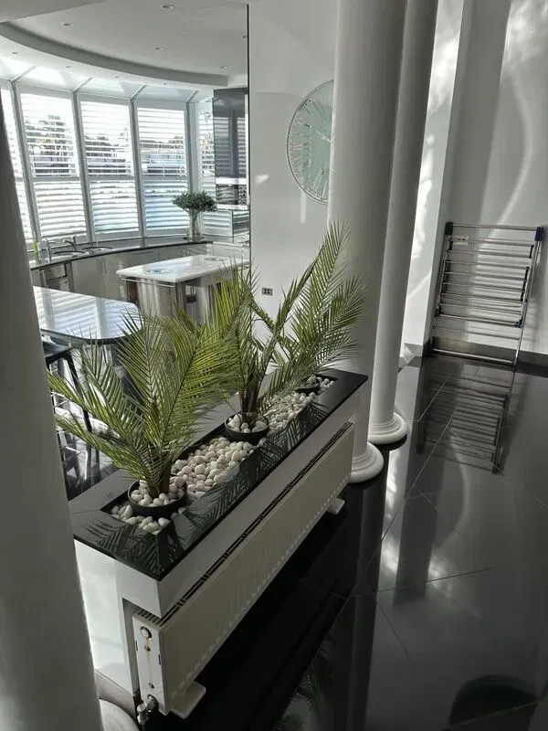 Artificial potted plants